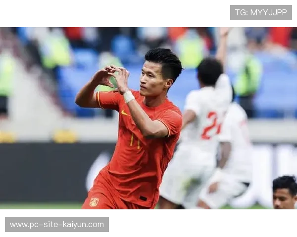 谢文能边路内切后斜传,助攻林良铭抢点成功 谢文能边路内切后斜传,助攻林良铭抢点成功